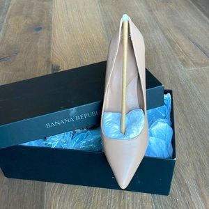 Brand new Banana Republic pumps